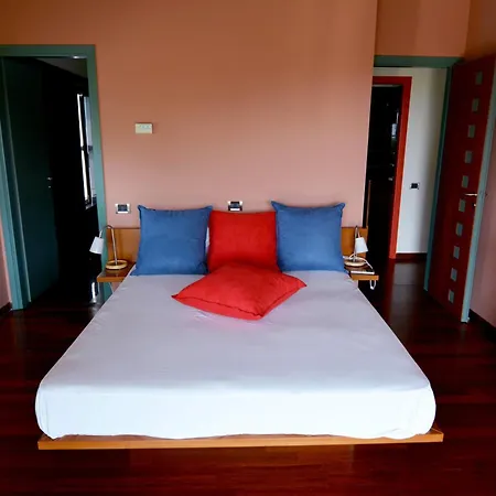 Temptation 度假居